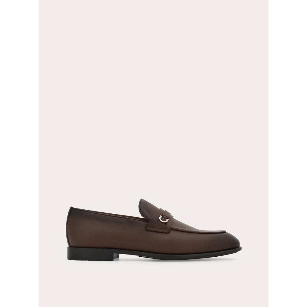 NEW SALVATORE FERRAGAMO men's gancini ornament moccasin in brown - Picture 2 of 5